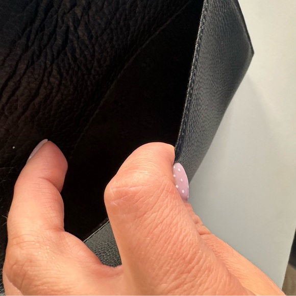 Tory Burch Black Britten Leather Crossbody with Gold Logo & Chain - Picture 3 of 5